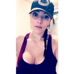 Meet your Posher, Roxana